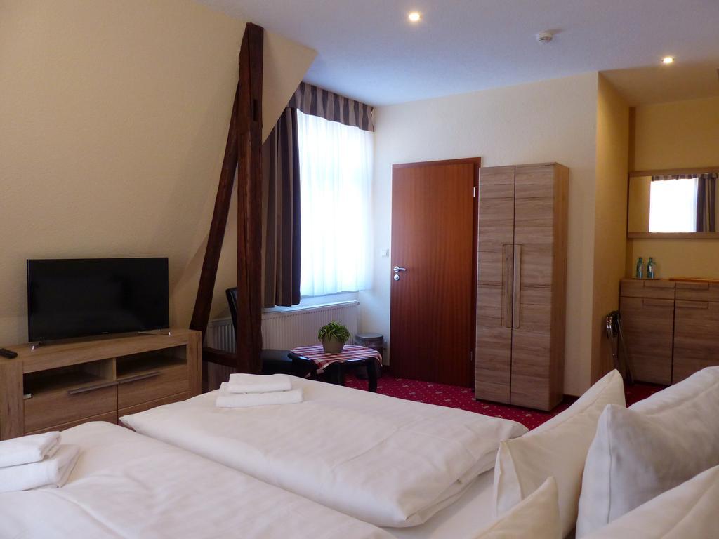 Hotel Friedchen Mit Eigener Fleischerei Artern エクステリア 写真