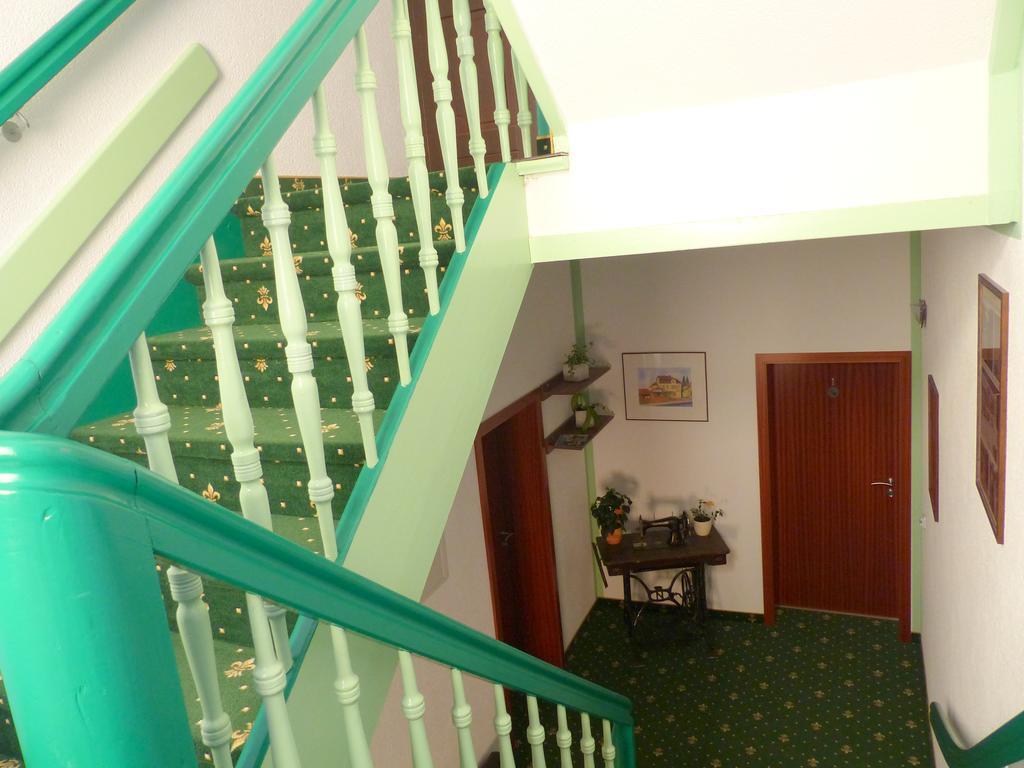 Hotel Friedchen Mit Eigener Fleischerei Artern エクステリア 写真